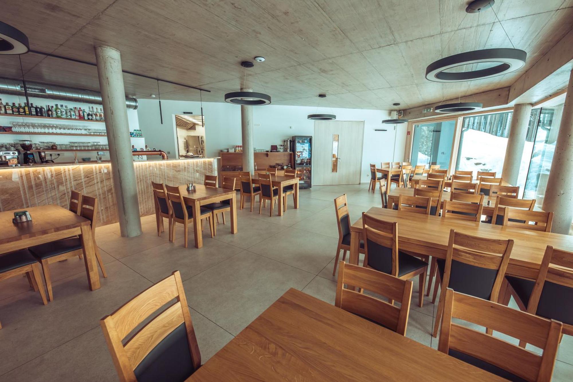 Penzion A Restauracia Twin Jasna デマノブスカ・ドリーナ エクステリア 写真